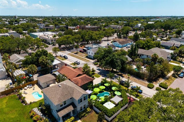 127 23RD STREET N, St Petersburg, FL 33713