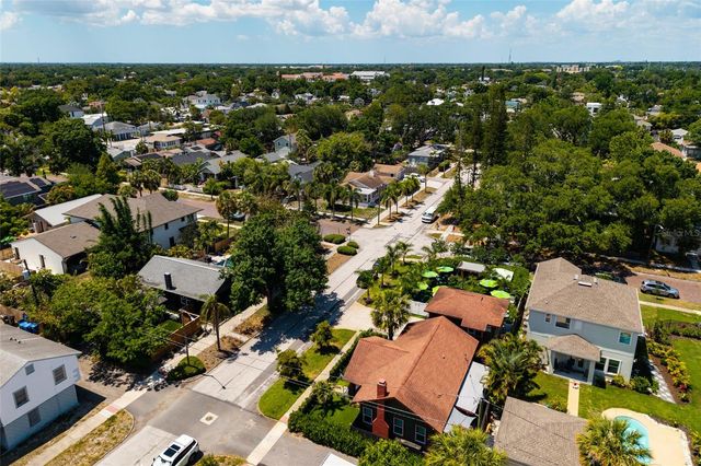 127 23RD STREET N, St Petersburg, FL 33713
