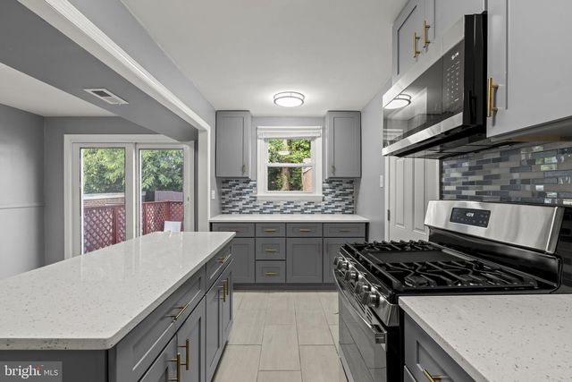 1240 HARDING DR, Havertown, PA 19083