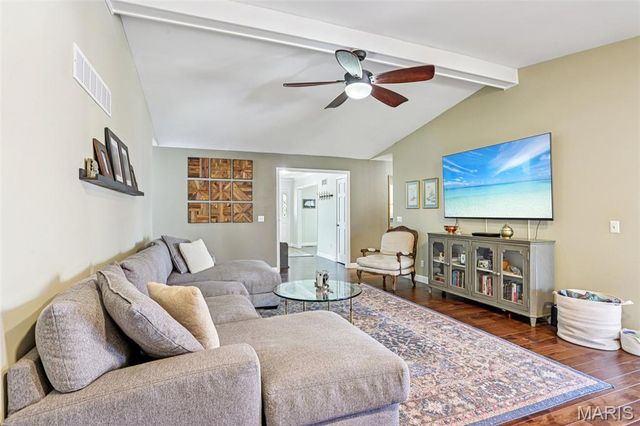 1128 Black Forest Drive, St Charles, MO 63301