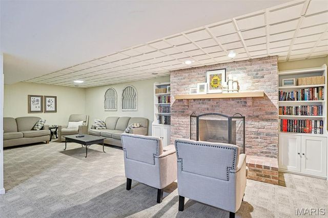 1128 Black Forest Drive, St Charles, MO 63301