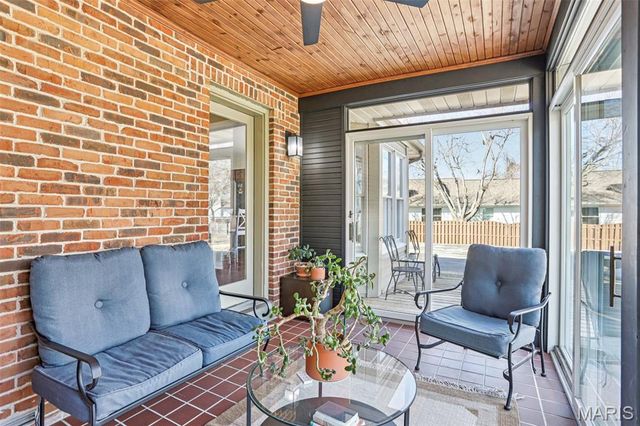 1128 Black Forest Drive, St Charles, MO 63301