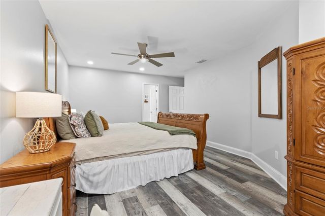 13810 LAZY OAK DRIVE 48, Tampa, FL 33613
