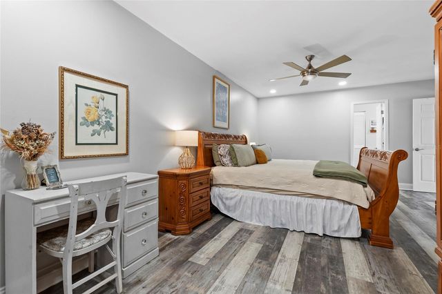 13810 LAZY OAK DRIVE 48, Tampa, FL 33613