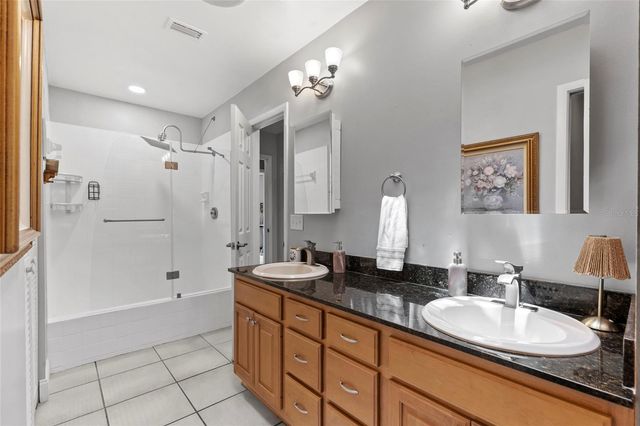 13810 LAZY OAK DRIVE 48, Tampa, FL 33613