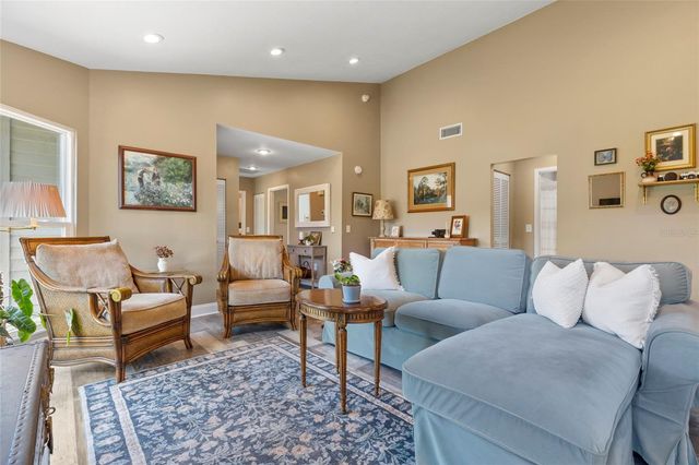 13810 LAZY OAK DRIVE 48, Tampa, FL 33613