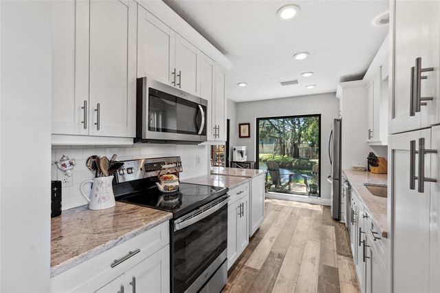 13810 LAZY OAK DRIVE 48, Tampa, FL 33613