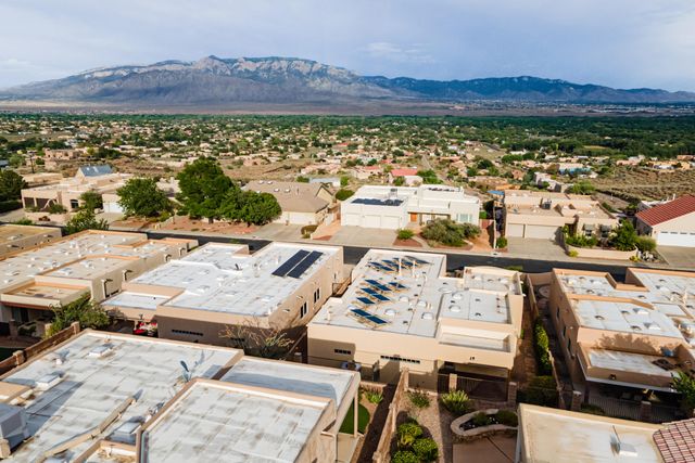 1039 Joshua Drive SE, Rio Rancho, NM 87124