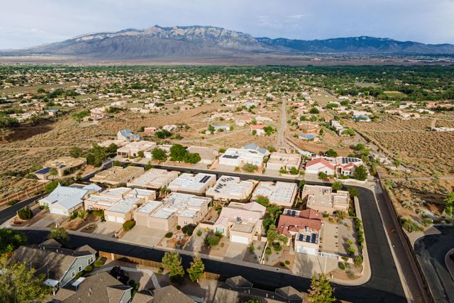1039 Joshua Drive SE, Rio Rancho, NM 87124