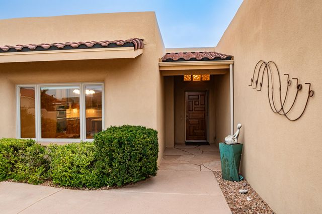 1039 Joshua Drive SE, Rio Rancho, NM 87124