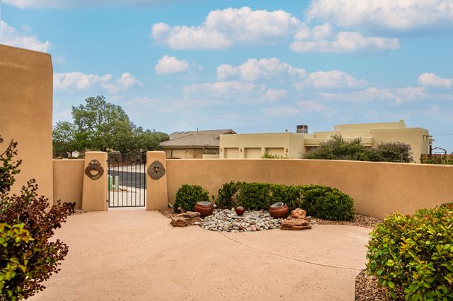 1039 Joshua Drive SE, Rio Rancho, NM 87124