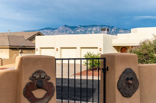 1039 Joshua Drive SE, Rio Rancho, NM 87124