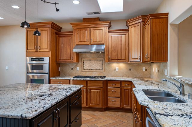 1039 Joshua Drive SE, Rio Rancho, NM 87124
