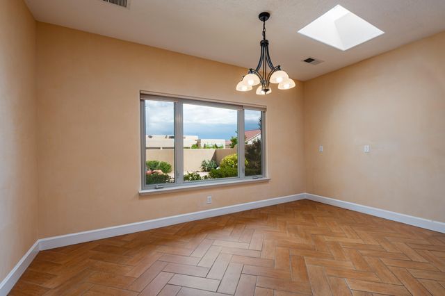 1039 Joshua Drive SE, Rio Rancho, NM 87124