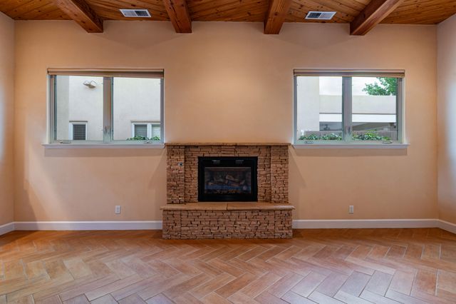 1039 Joshua Drive SE, Rio Rancho, NM 87124