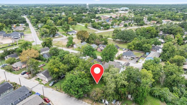 804 Ferry Street, Richmond, TX 77469