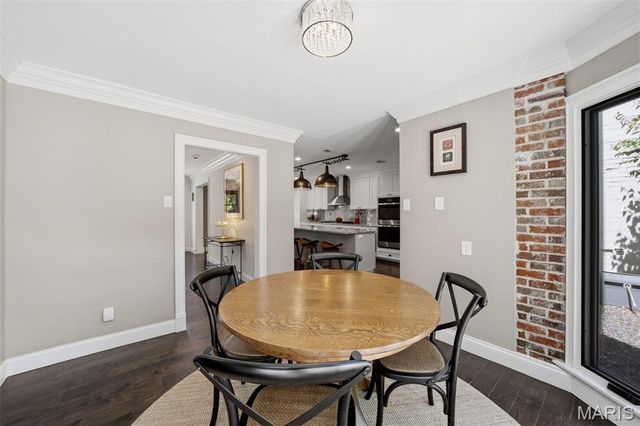 3 The Prado, Ladue, MO 63124