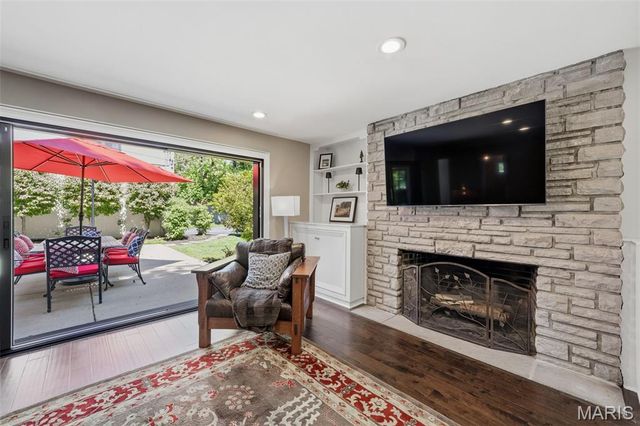 3 The Prado, Ladue, MO 63124