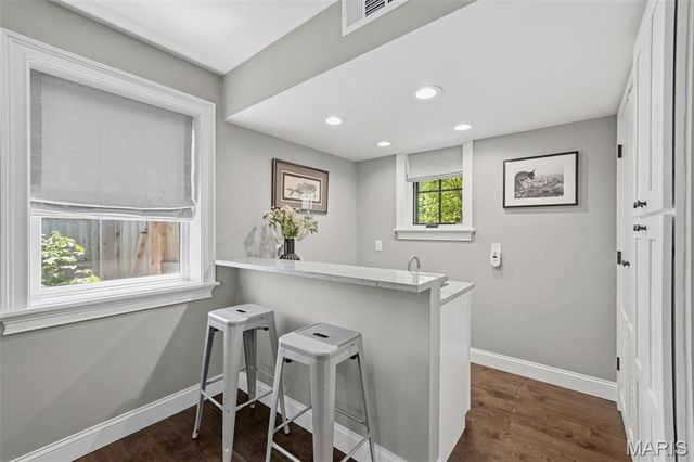 3 The Prado, Ladue, MO 63124