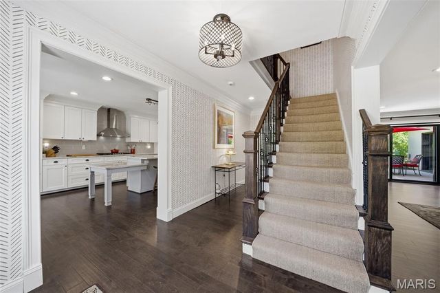 3 The Prado, Ladue, MO 63124