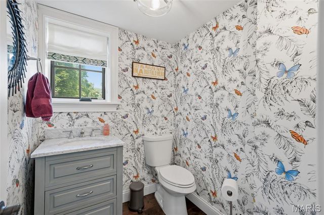 3 The Prado, Ladue, MO 63124