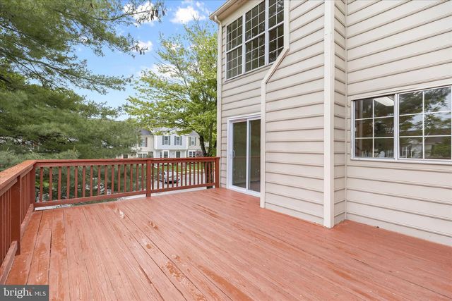 1 WOODHOLLOW CT, Owings Mills, MD 21117