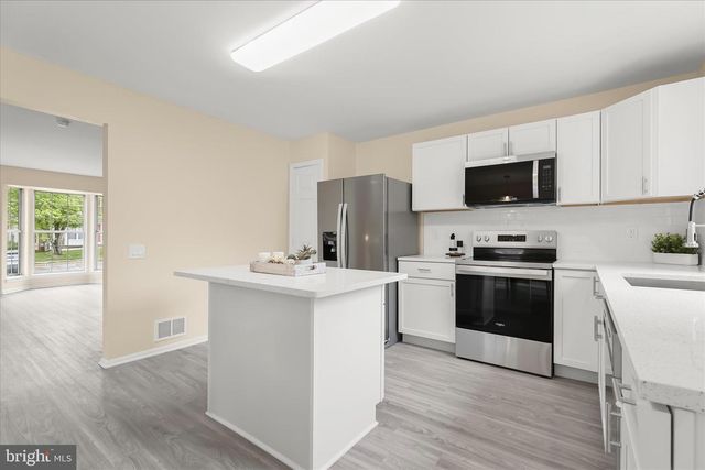 1 WOODHOLLOW CT, Owings Mills, MD 21117