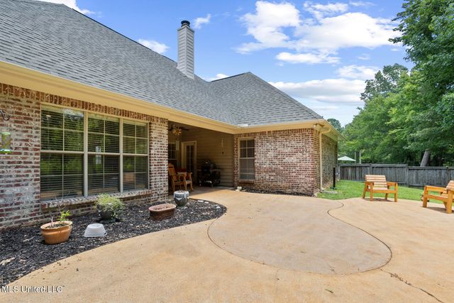 535 Florence Drive, Madison, MS 39110