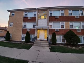 4770 N New England Avenue 1d, Harwood Heights, IL 60706