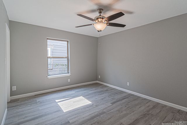 4935 Bartmer, San Antonio, TX 78228