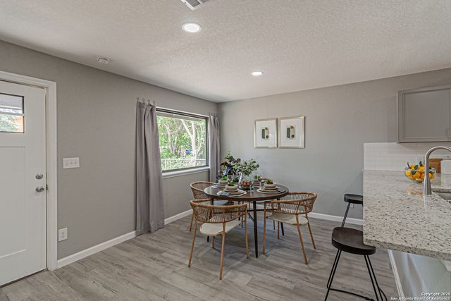 4935 Bartmer, San Antonio, TX 78228