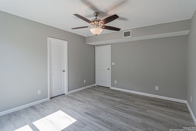 4935 Bartmer, San Antonio, TX 78228