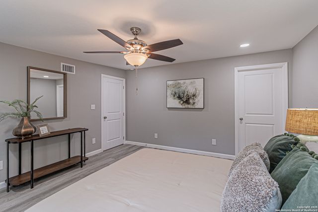 4935 Bartmer, San Antonio, TX 78228