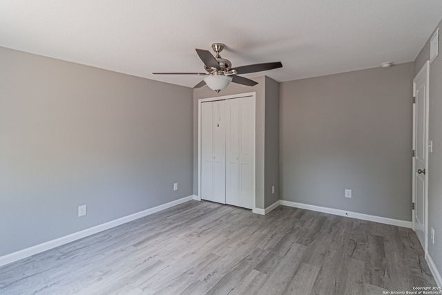 4935 Bartmer, San Antonio, TX 78228