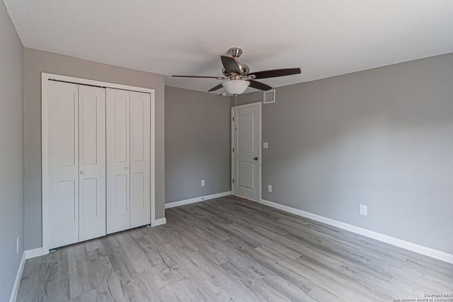 4935 Bartmer, San Antonio, TX 78228