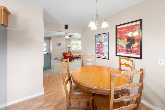 828 E Claflin Ave, Salina, KS 67401