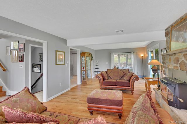 190 Ridge Road, Highland Mills, NY 10930