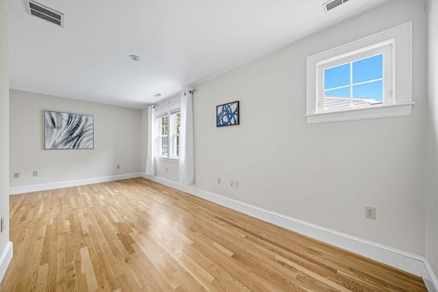 10 Preston Road, Lexington, MA 02420