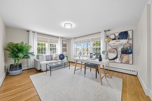 10 Preston Road, Lexington, MA 02420