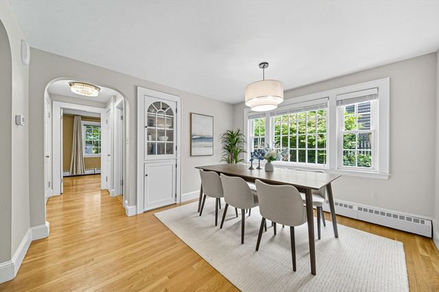 10 Preston Road, Lexington, MA 02420