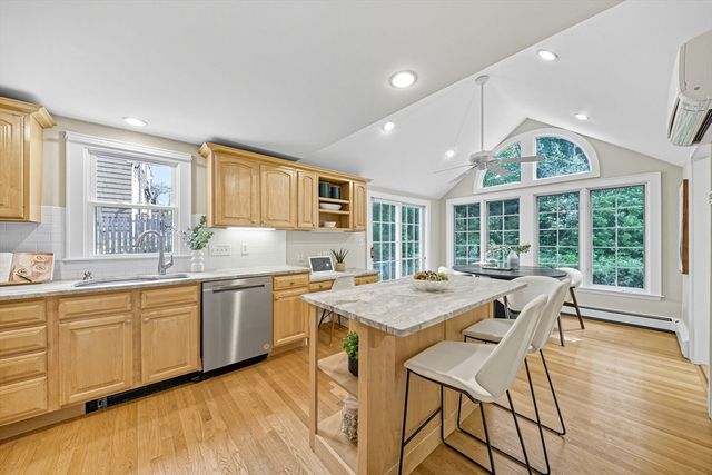 10 Preston Road, Lexington, MA 02420