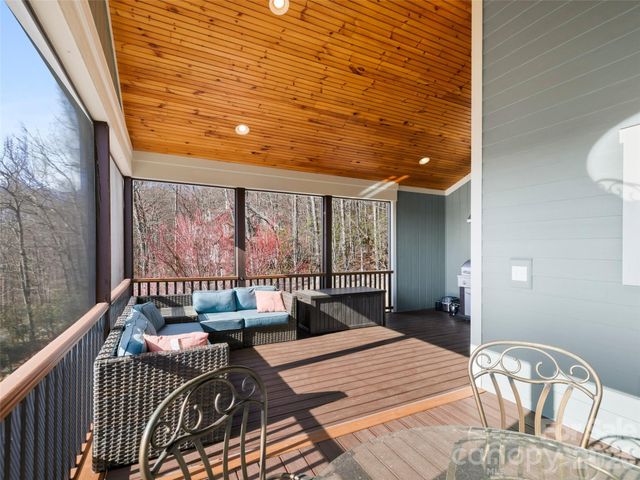 21 Sugar Maple Drive, Mills River, NC 28759