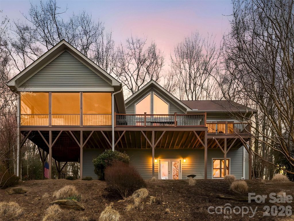 21 Sugar Maple Drive, Mills River, NC 28759