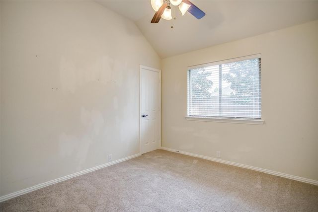 807 Silverthorne Drive, Burleson, TX 76028