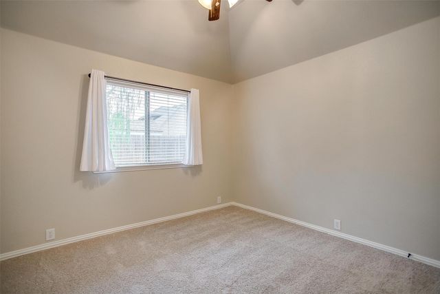 807 Silverthorne Drive, Burleson, TX 76028