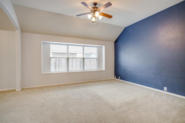807 Silverthorne Drive, Burleson, TX 76028