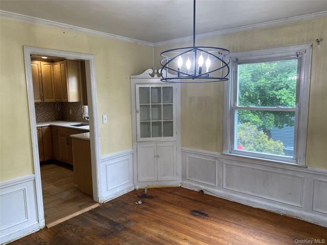 36 Maryton Road, White Plains, NY 10603