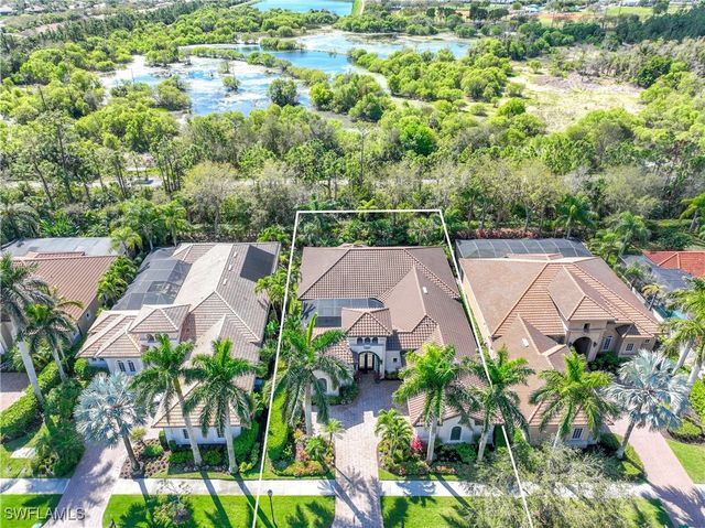 8862 Shenendoah CIR, Naples, FL 34113