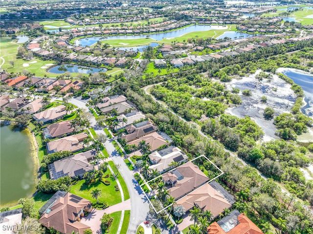 8862 Shenendoah CIR, Naples, FL 34113