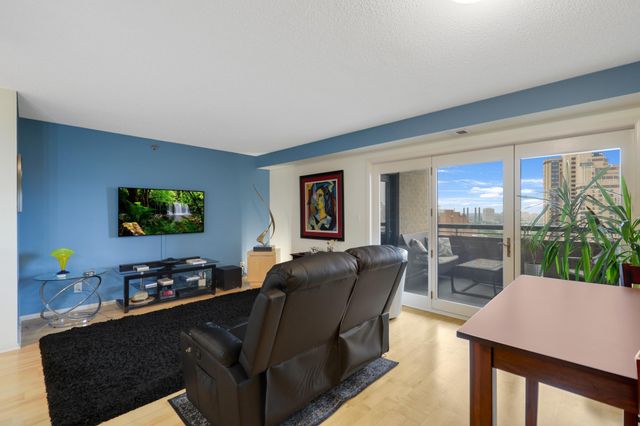 110 1st Avenue NE F1602, Minneapolis, MN 55413